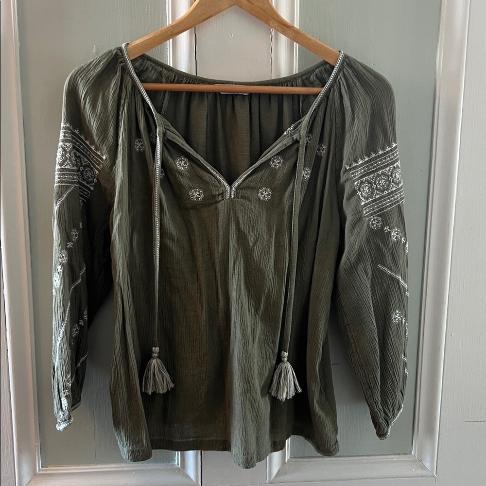 Lucky Brand Eucalyptus Green Embroidered Cotton Boho Blouse with Tassels – US M